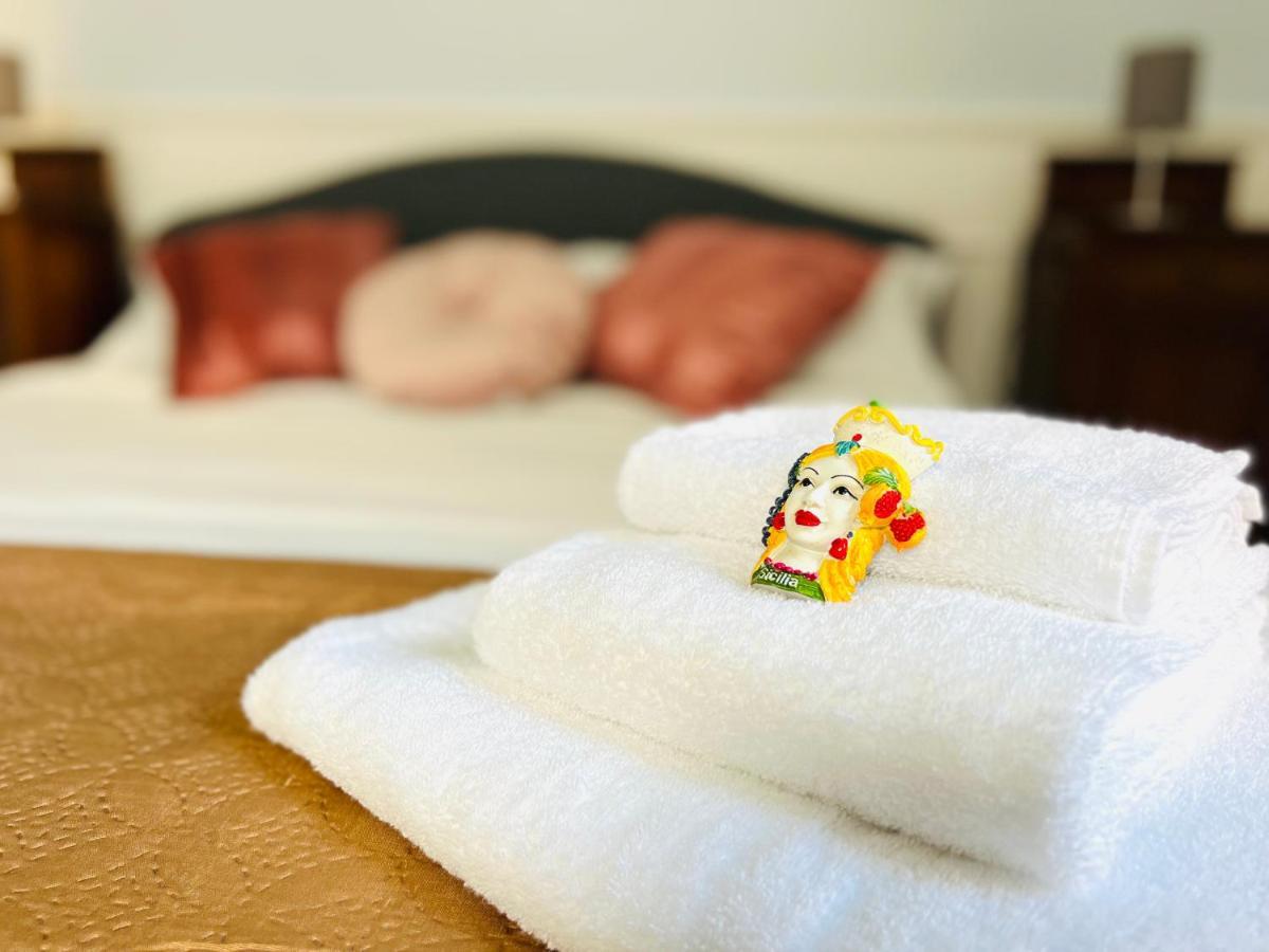 Sofia Katane Suites CTA Exteriör bild
