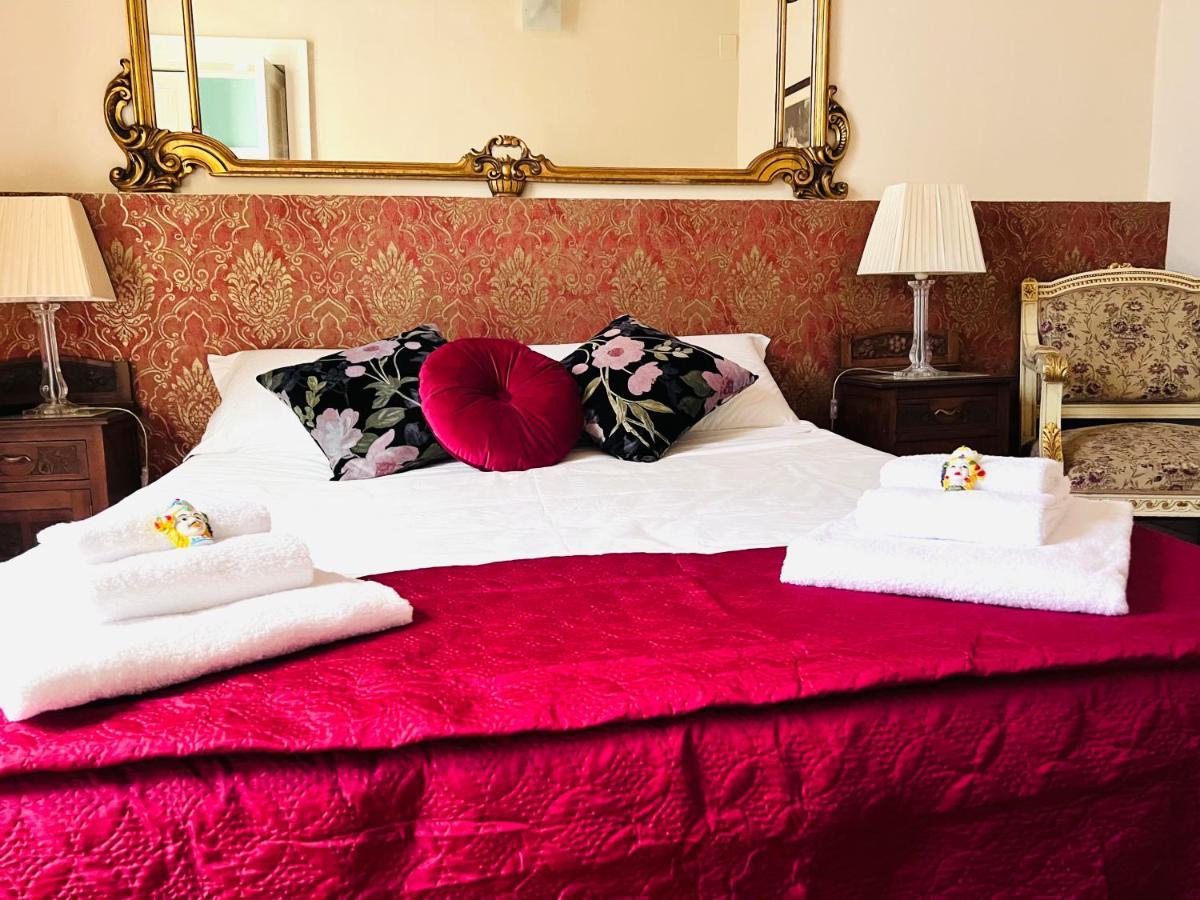 Sofia Katane Suites CTA Exteriör bild